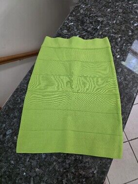 Bebe Skirt